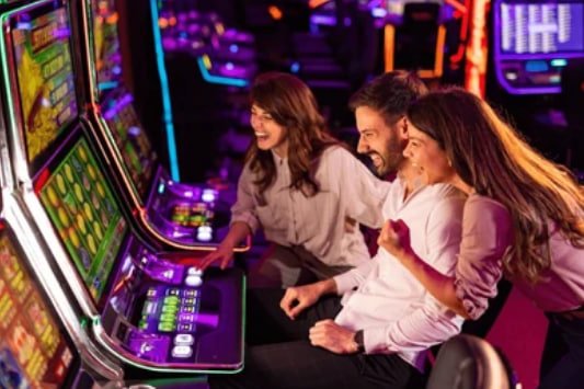 89toto live baccarat studio with multiple camera angles and dealer interaction